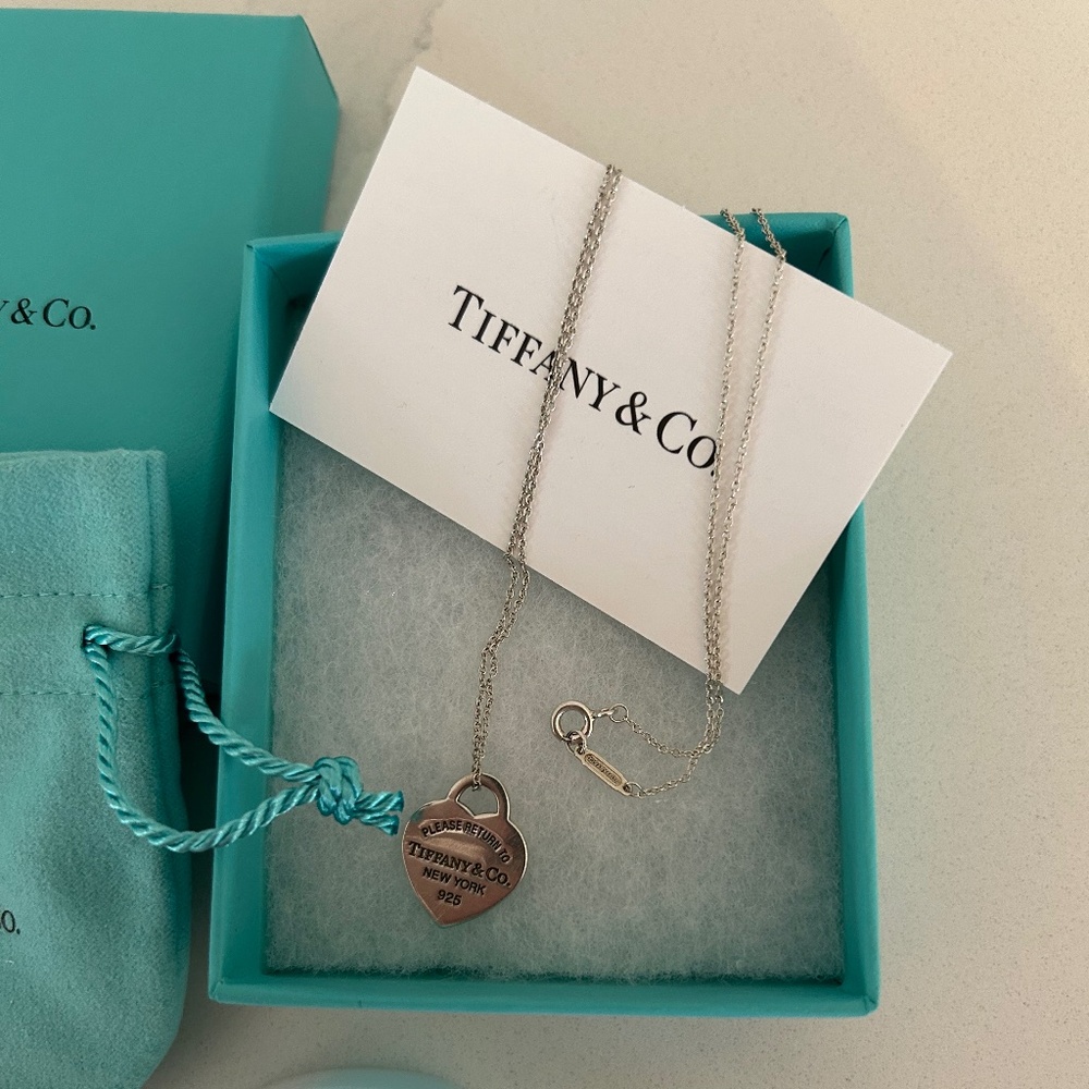 (Sold) Tiffany & Co. Heart Tag Pendant Necklace Sterling Silver